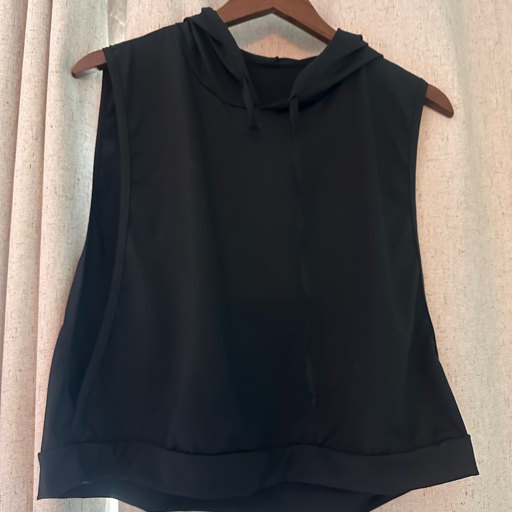 Black wide cut sleeveless hoodie